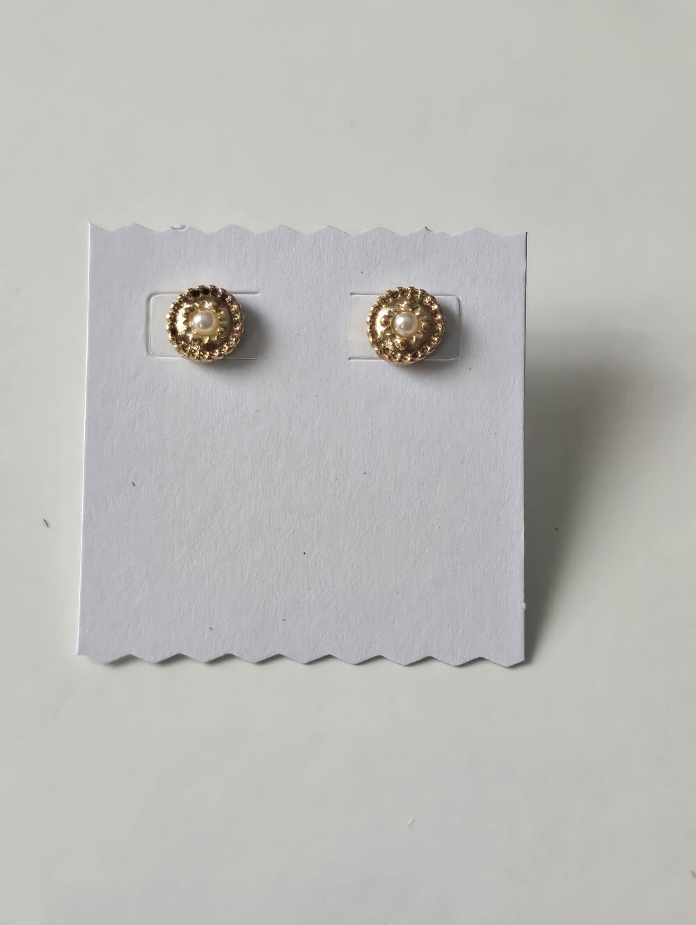 Gold Pearl Center Round Stud Earrings
